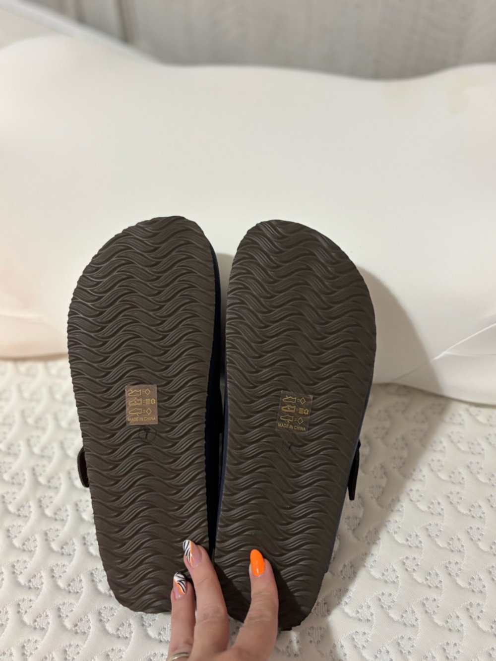 Slip-on Clogs - Picture 5 of 5